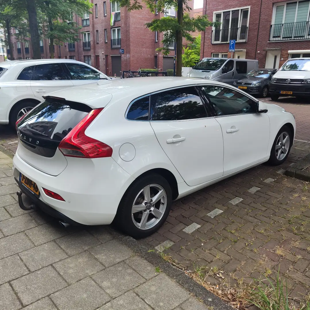 Volvo V40 2.0 D4 Summum Bns Wit - 1