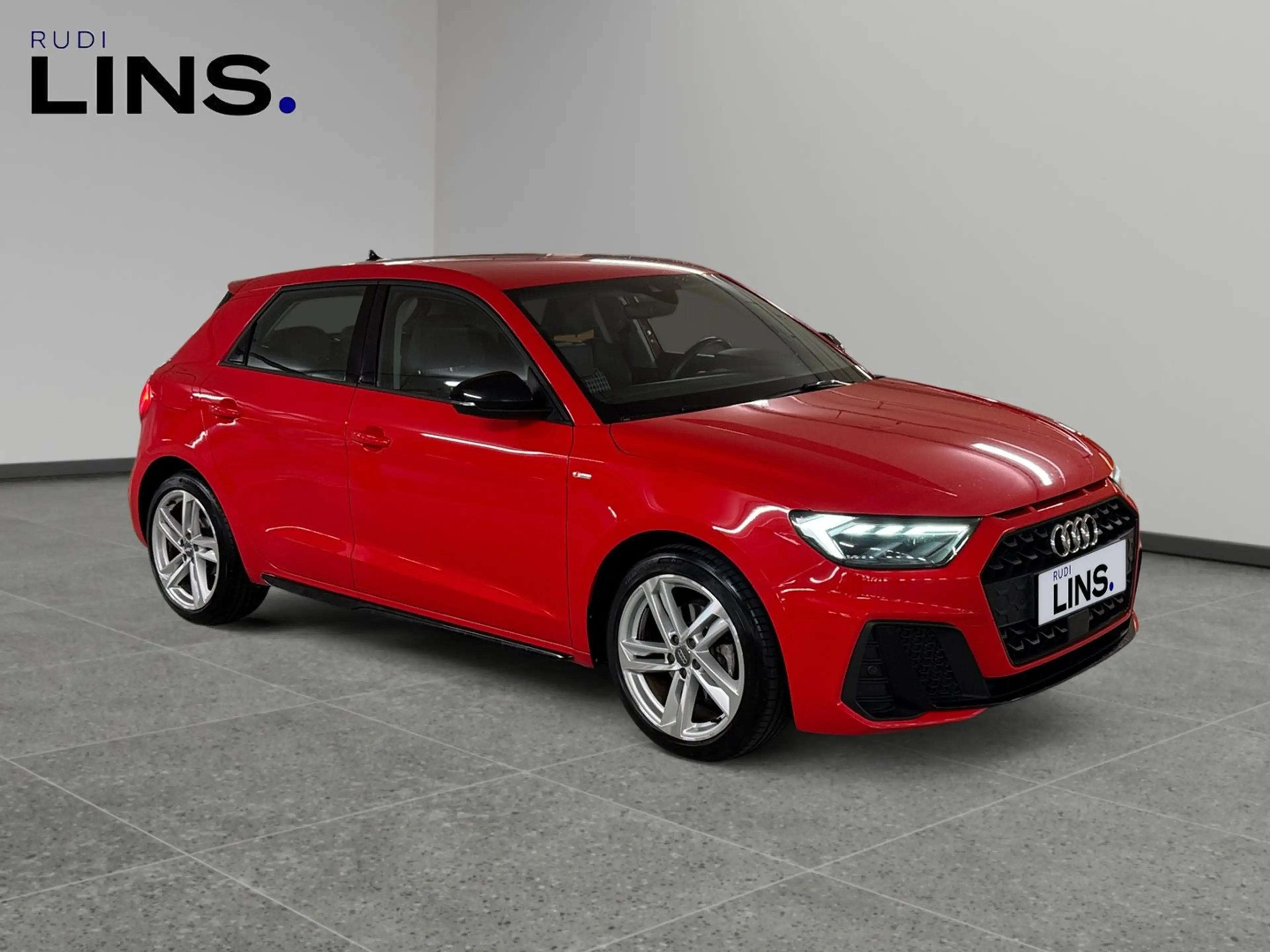 Audi A1 30 TFSI S line exterieur — photo 2
