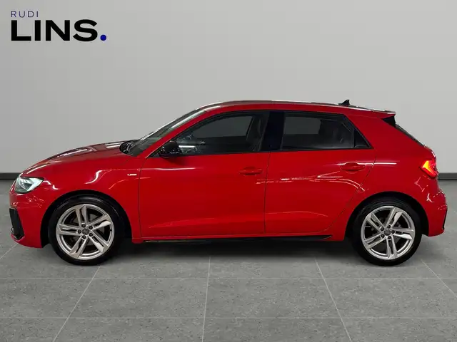 Audi A1 view 8