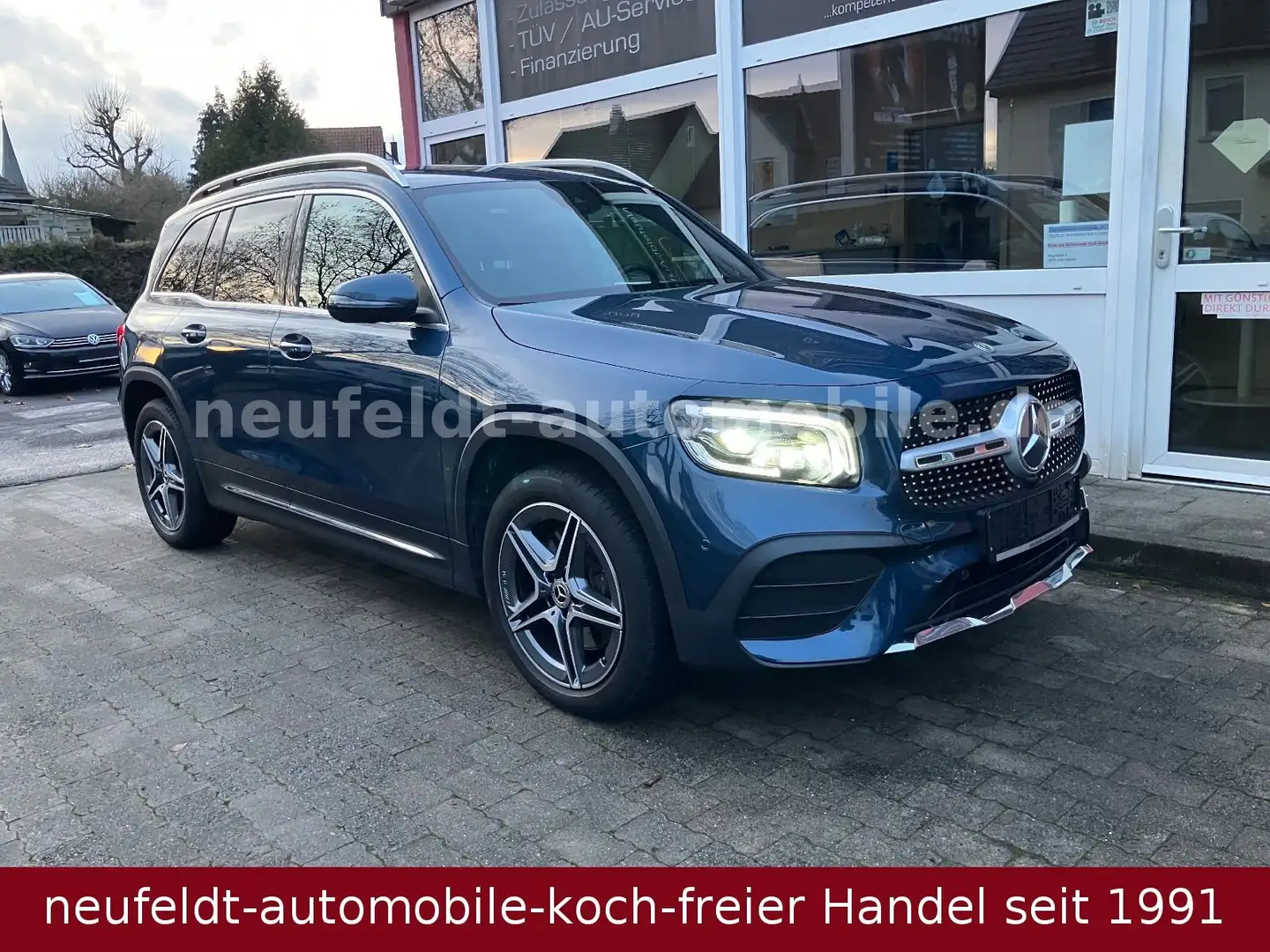 Mercedes-Benz GLB 250 4Matic-AMG Line-Multibeam-Burmester Blau - 2
