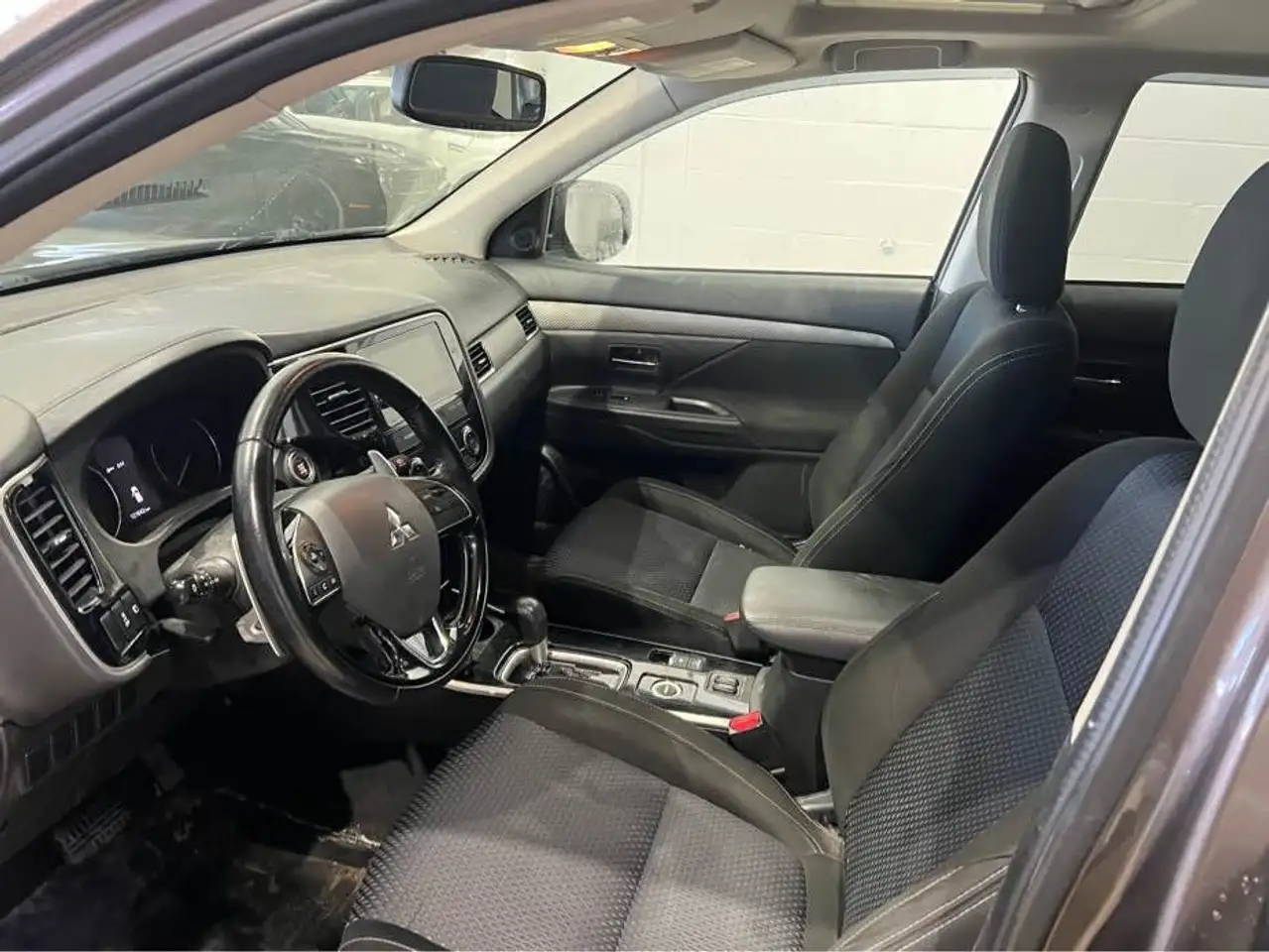 Mitsubishi Outlander fotografie Mitsubishi Outlander