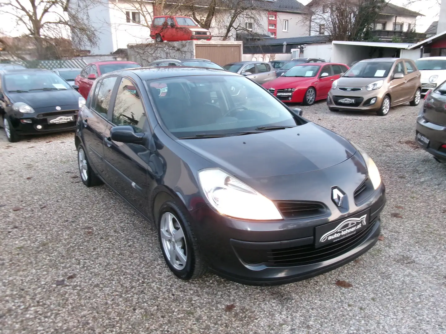 Renault Clio Clio Dynamique 1,2 16V Dynamique Grau - 2