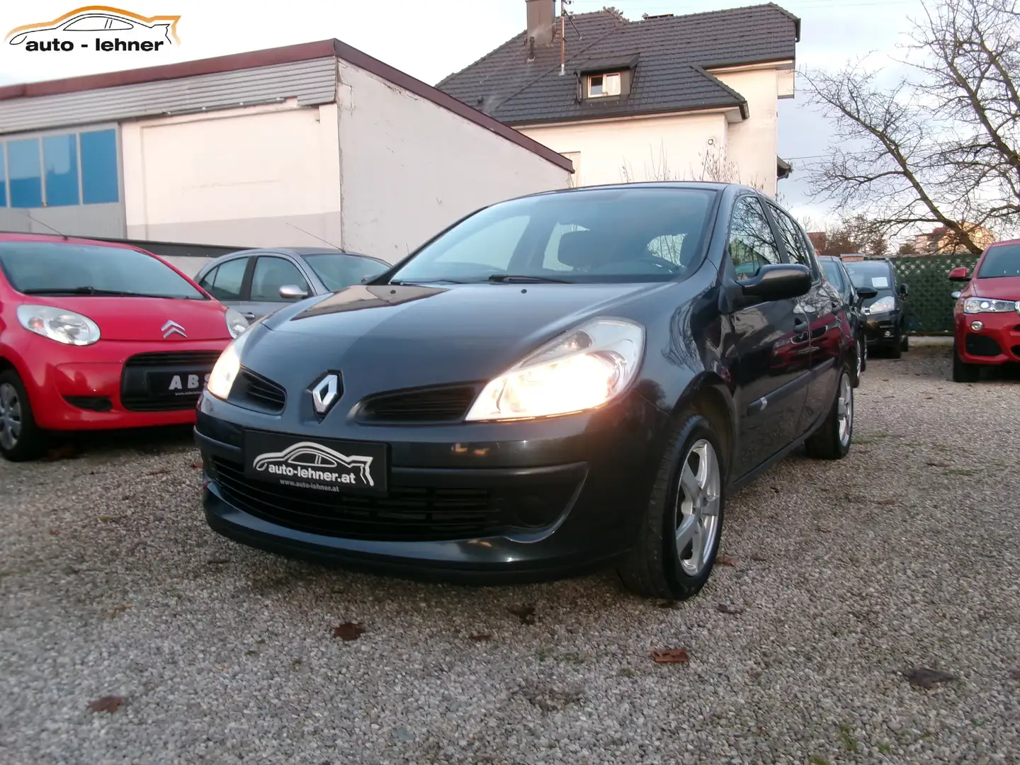 Renault Clio Clio Dynamique 1,2 16V Dynamique Grau - 1