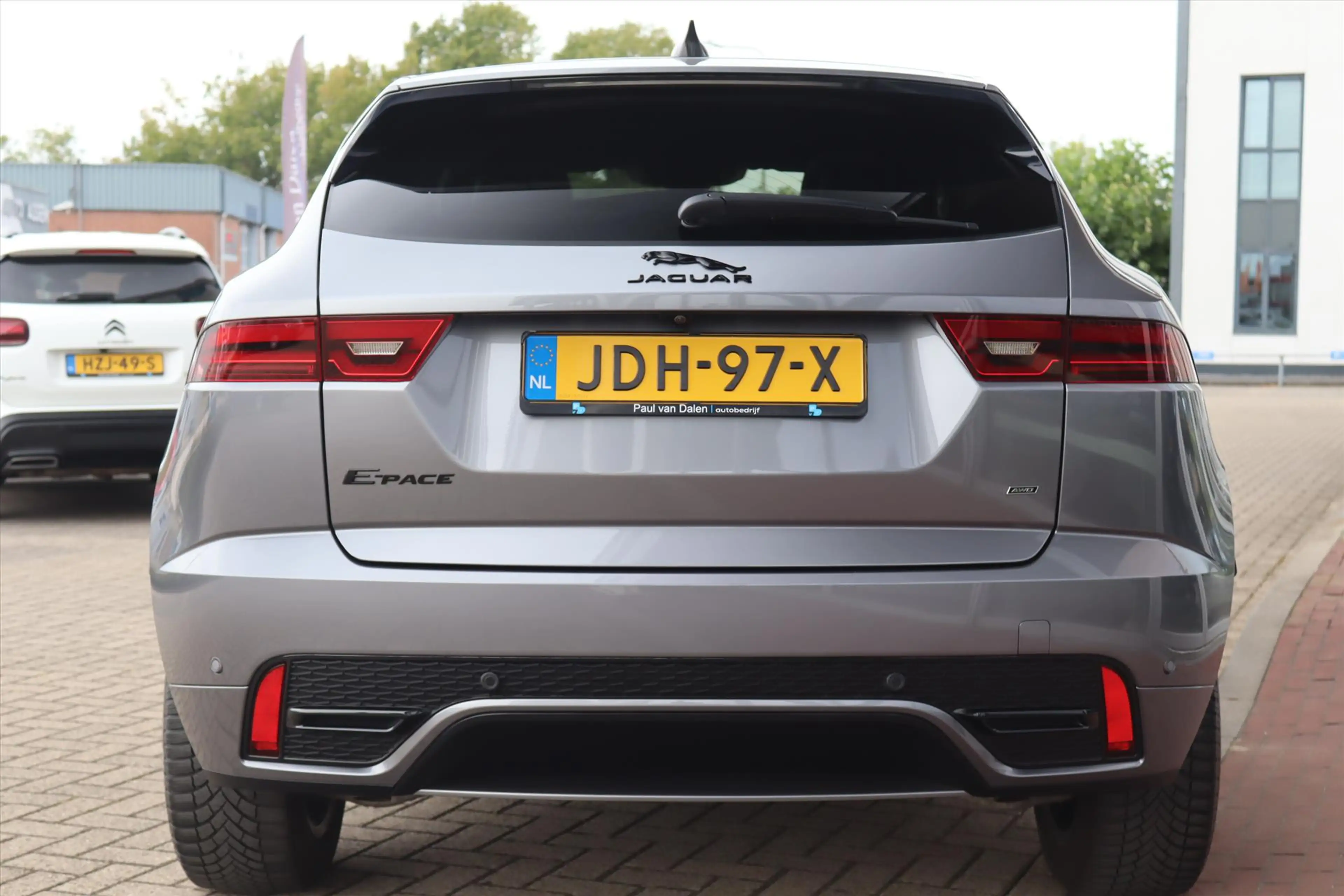 Jaguar E-Pace 1.5 P300e 309PK AWD R-DYNAMIC SE Panodak | HiFi | — photo 47