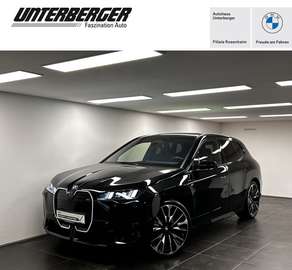 M70 xDrive B&W Surround DAB Aktivlenkung LED
