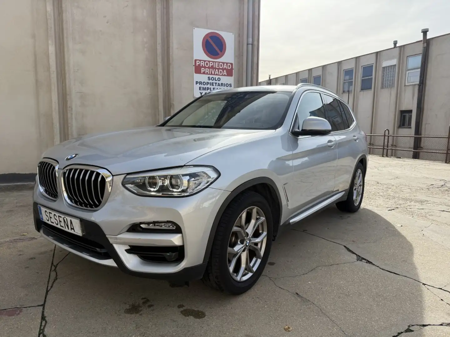 BMW X3 xDrive 20dA Business Beige - 1