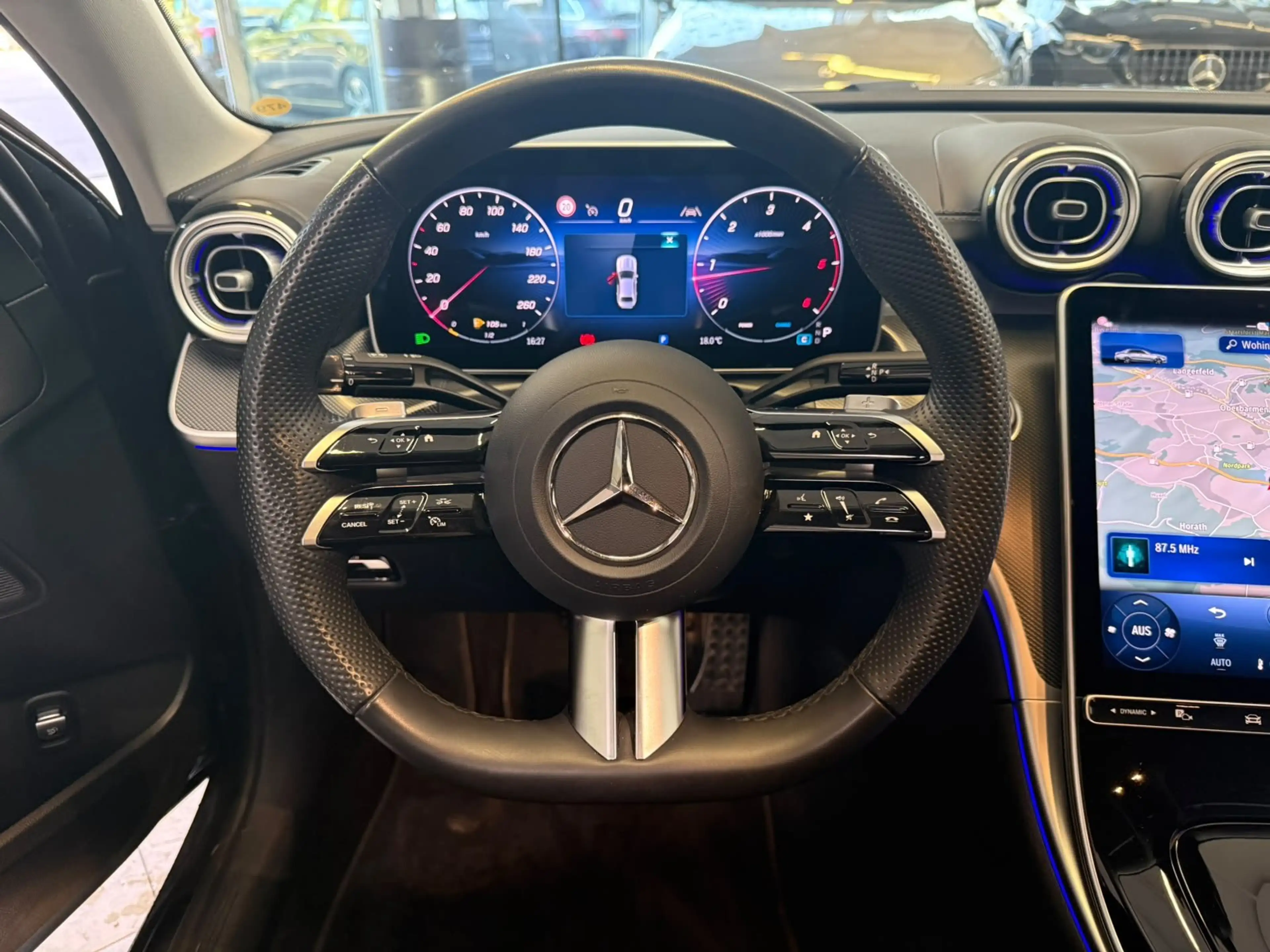 Mercedes-Benz C 220 d AMG MEMORY+KAMERA+LED+TOTW+CARPLAY+DAB — photo 8