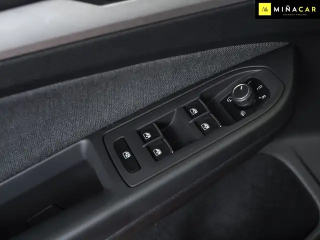 Volkswagen Golf view 27