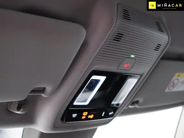 Volkswagen Golf view 24