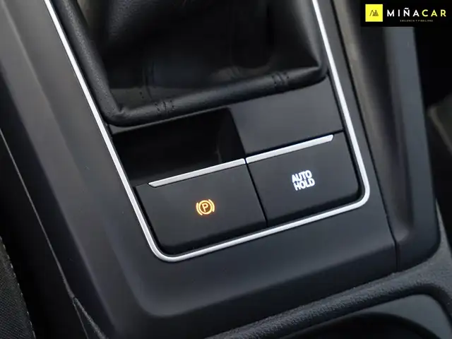 Volkswagen Golf view 21
