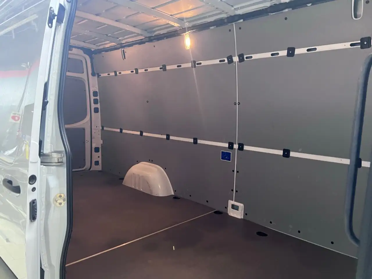 Mercedes-Benz Sprinter снимка Mercedes-Benz Sprinter