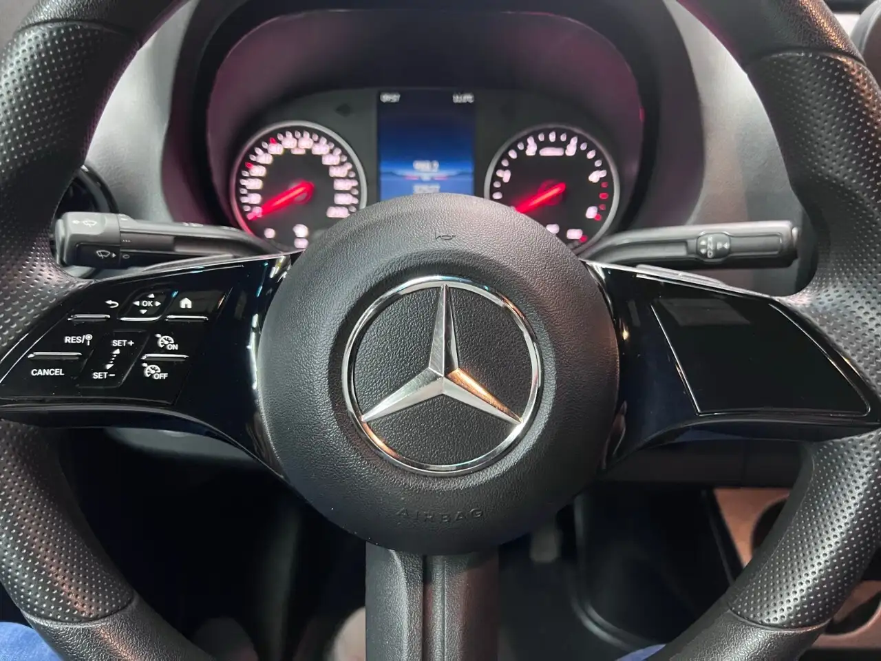 Mercedes-Benz Sprinter снимка Mercedes-Benz Sprinter