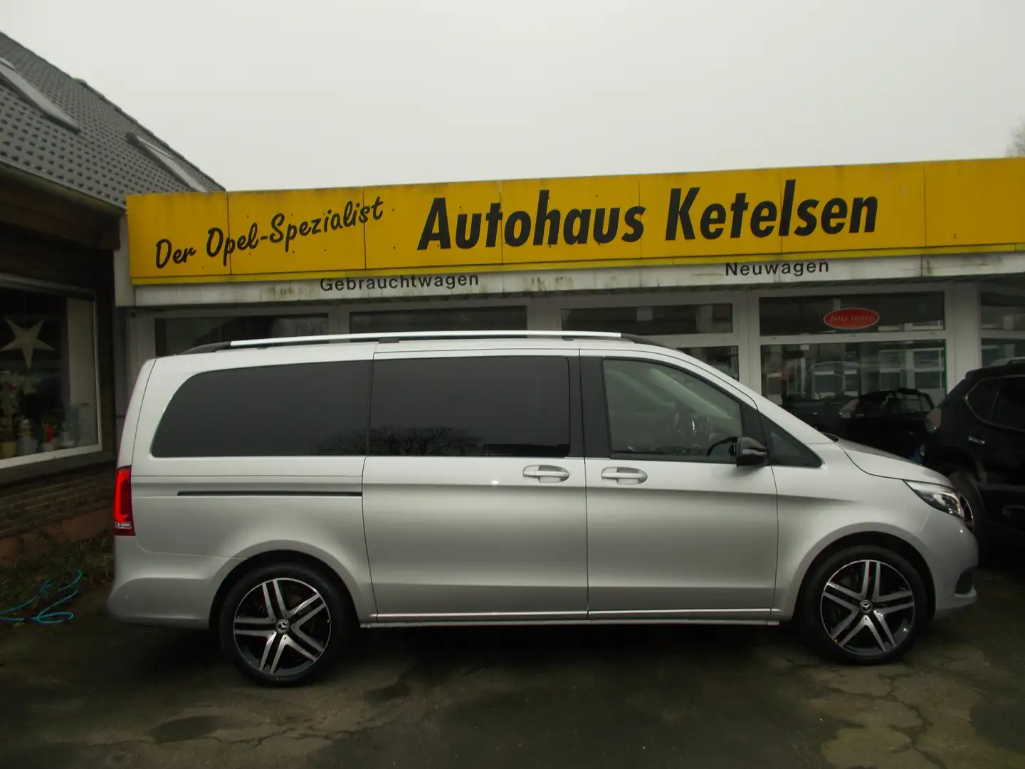 Mercedes-Benz V 250 250 CDI/BT/d AVANTG./EDITION 4MATIC lang (447.813) - 1