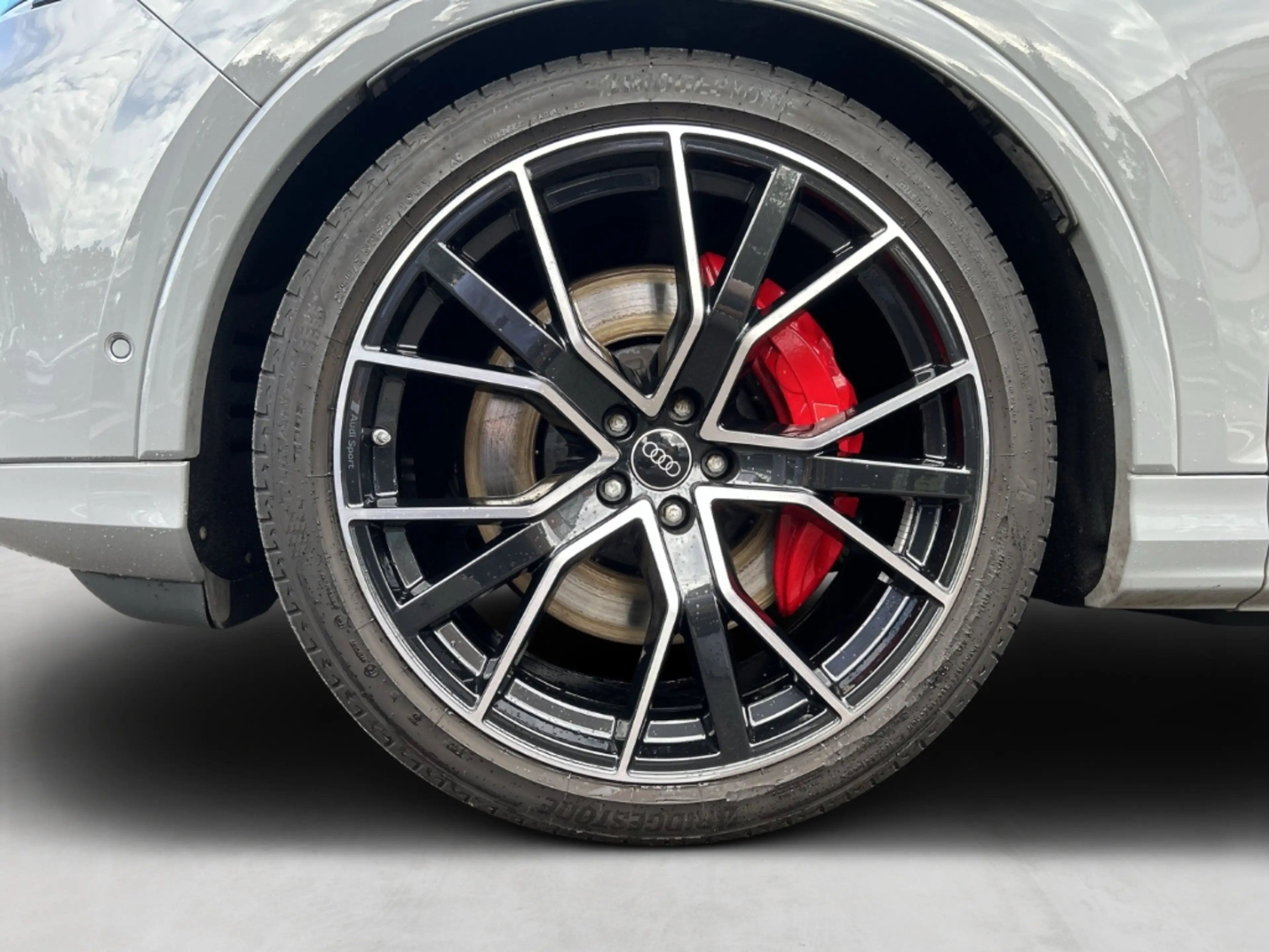 Audi SQ7 4.0 TFSI quattro tiptronic 7-Sitzer Sportpaket Luf — photo 6