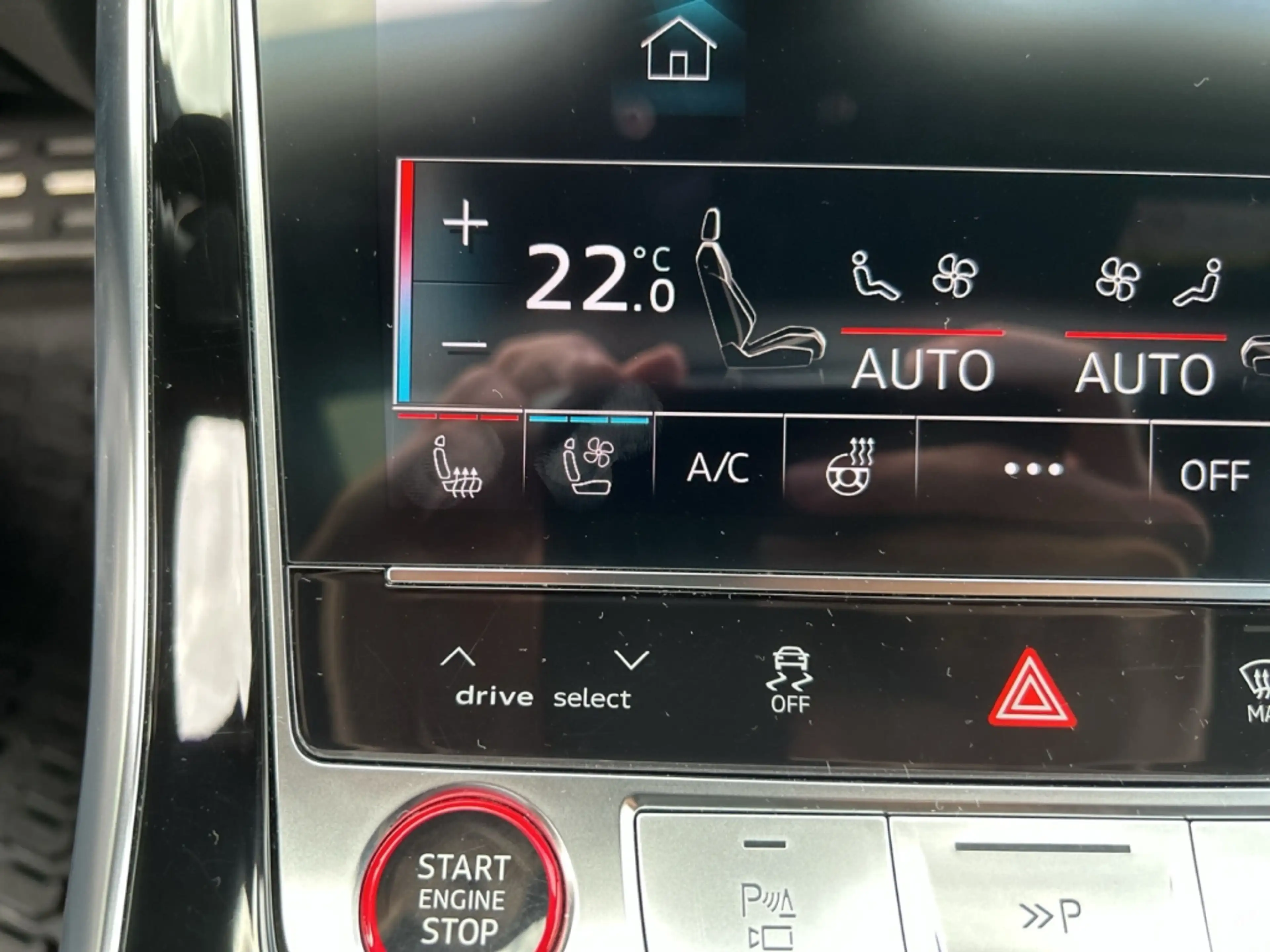 Audi SQ7 4.0 TFSI quattro tiptronic 7-Sitzer Sportpaket Luf — photo 23