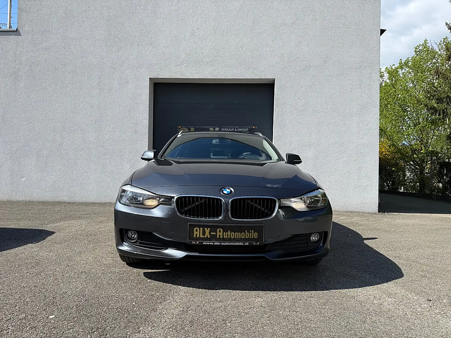 BMW 318 d Grau - 2