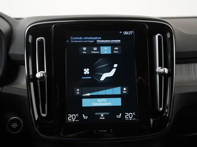 Volvo XC40 view 18