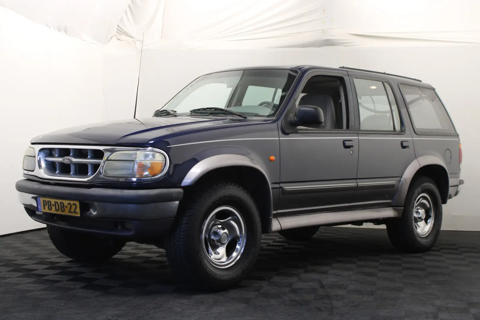 Ford Explorer USA 4.0 V6 4x4 Kék - 1