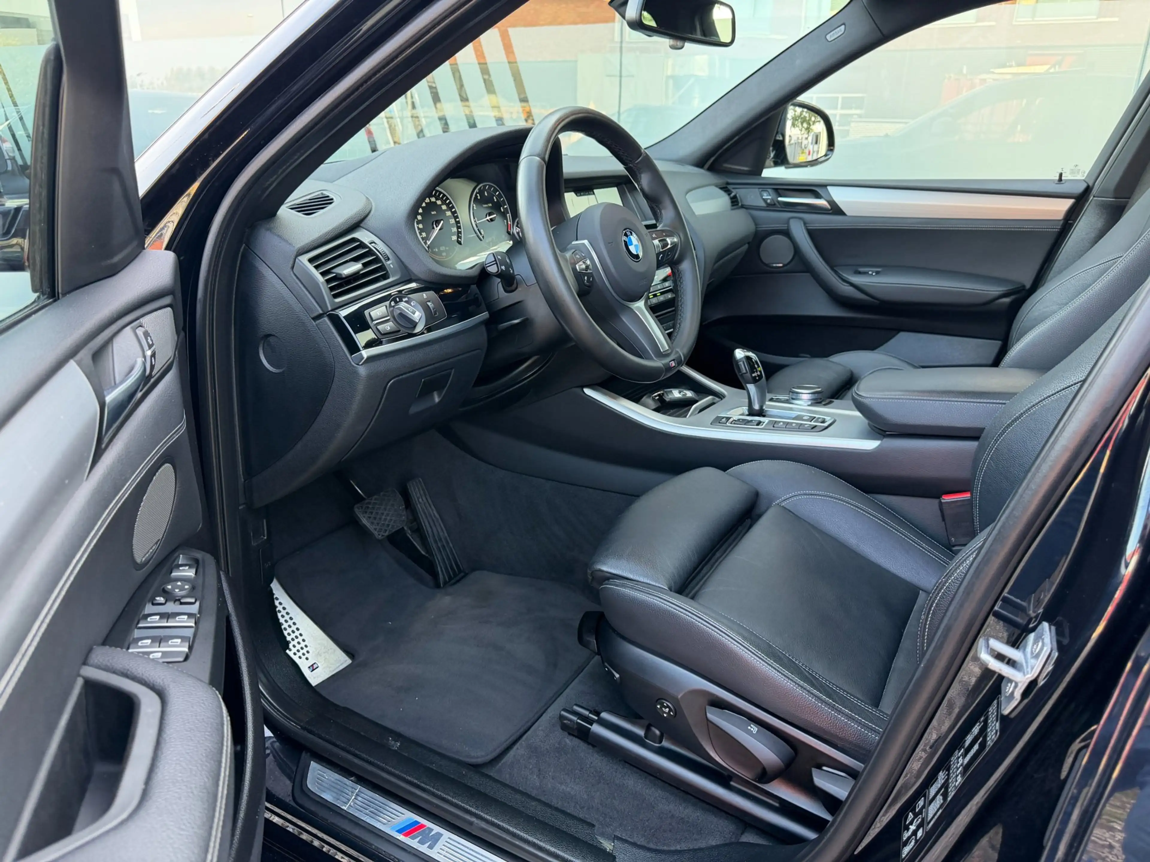 BMW X4 XDrive20i High Executive M Sport Edition, Trekhaak — photo 5