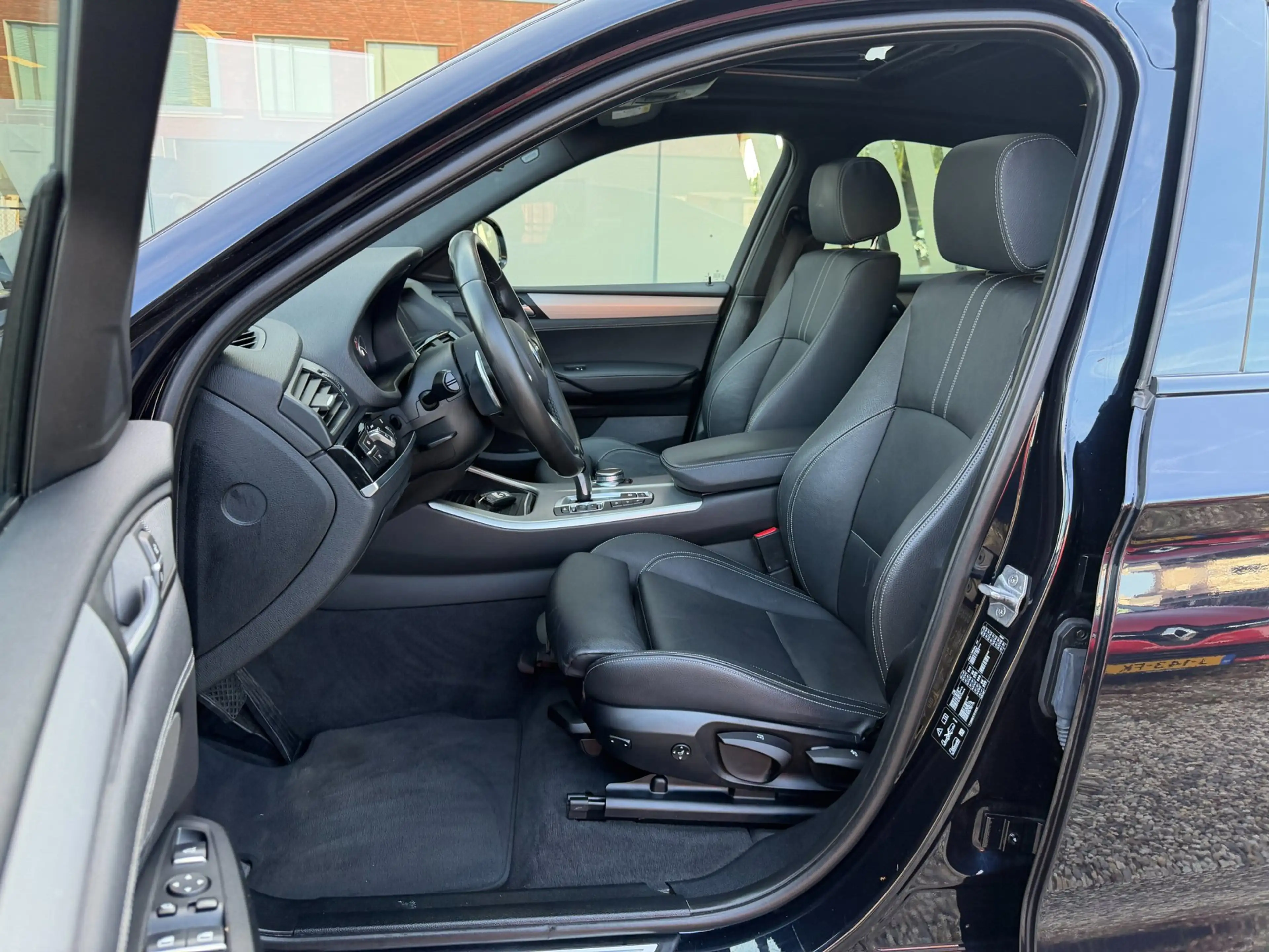 BMW X4 XDrive20i High Executive M Sport Edition, Trekhaak — photo 4