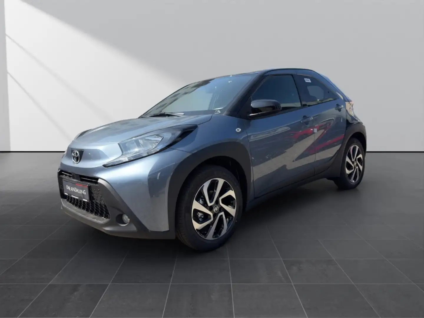 Toyota Aygo X 1.0 Teamplayer*Kamera*CarPlay*Sitzh.* Grau - 1