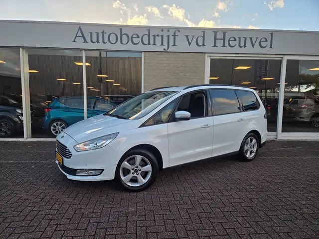 Ford Galaxy 1.5 Titanium *Gereviseerde motor*Nieuwe Distributi