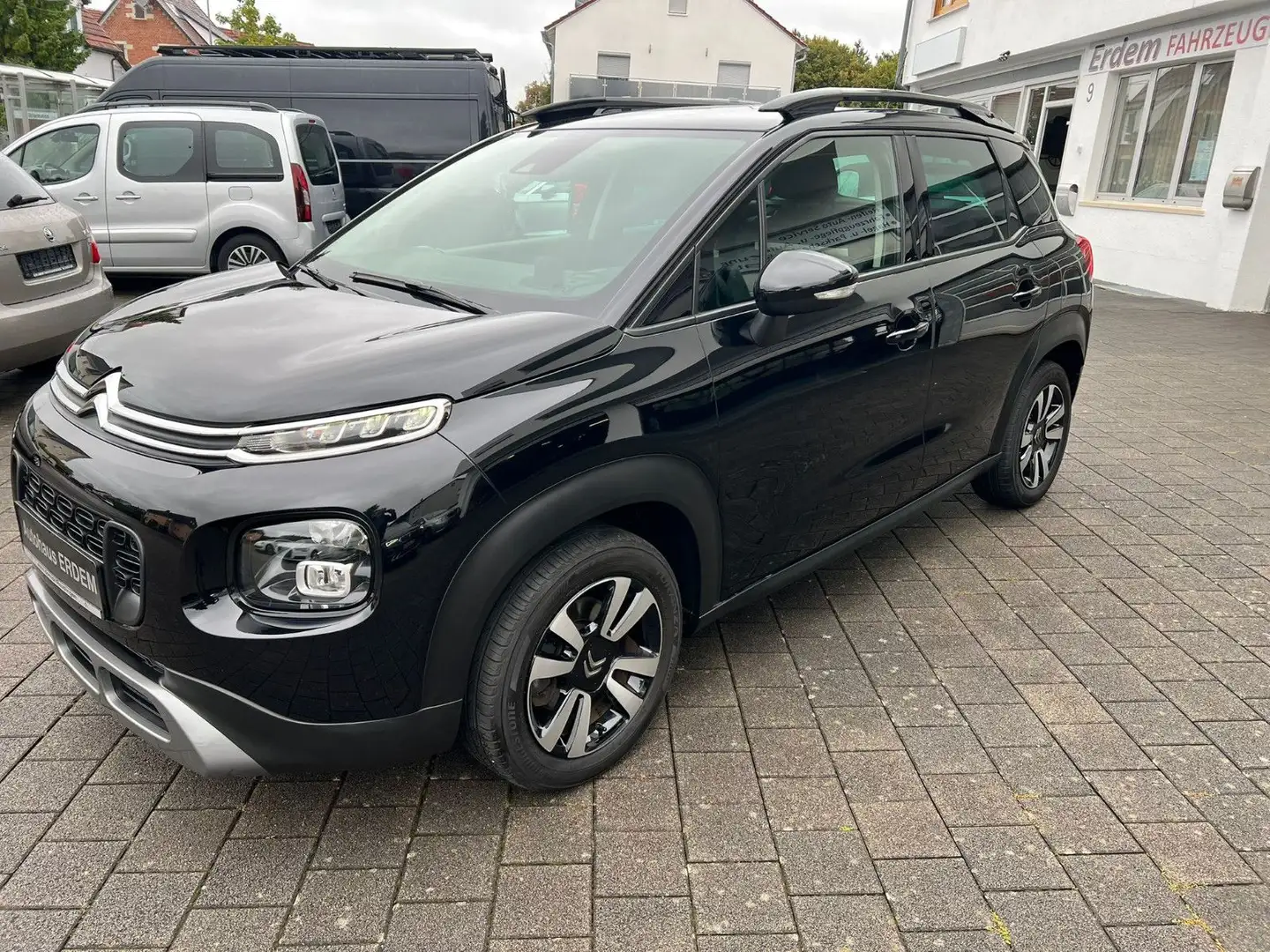 Citroen C3 Aircross Shine Schwarz - 2