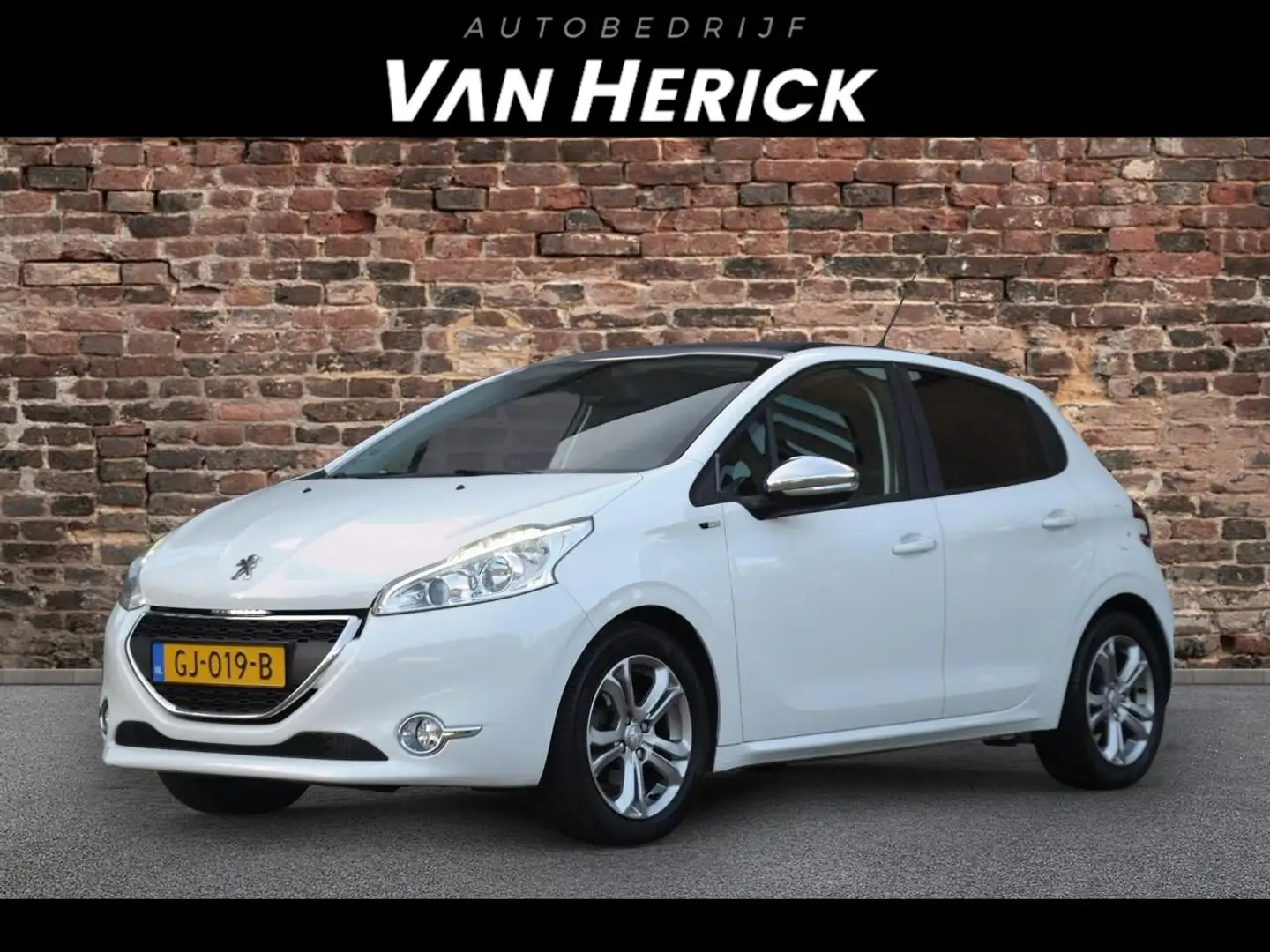 Peugeot 208 1.2 PureTech Style Pack Plus |Panoramdak|Cruise | Bianco - 1