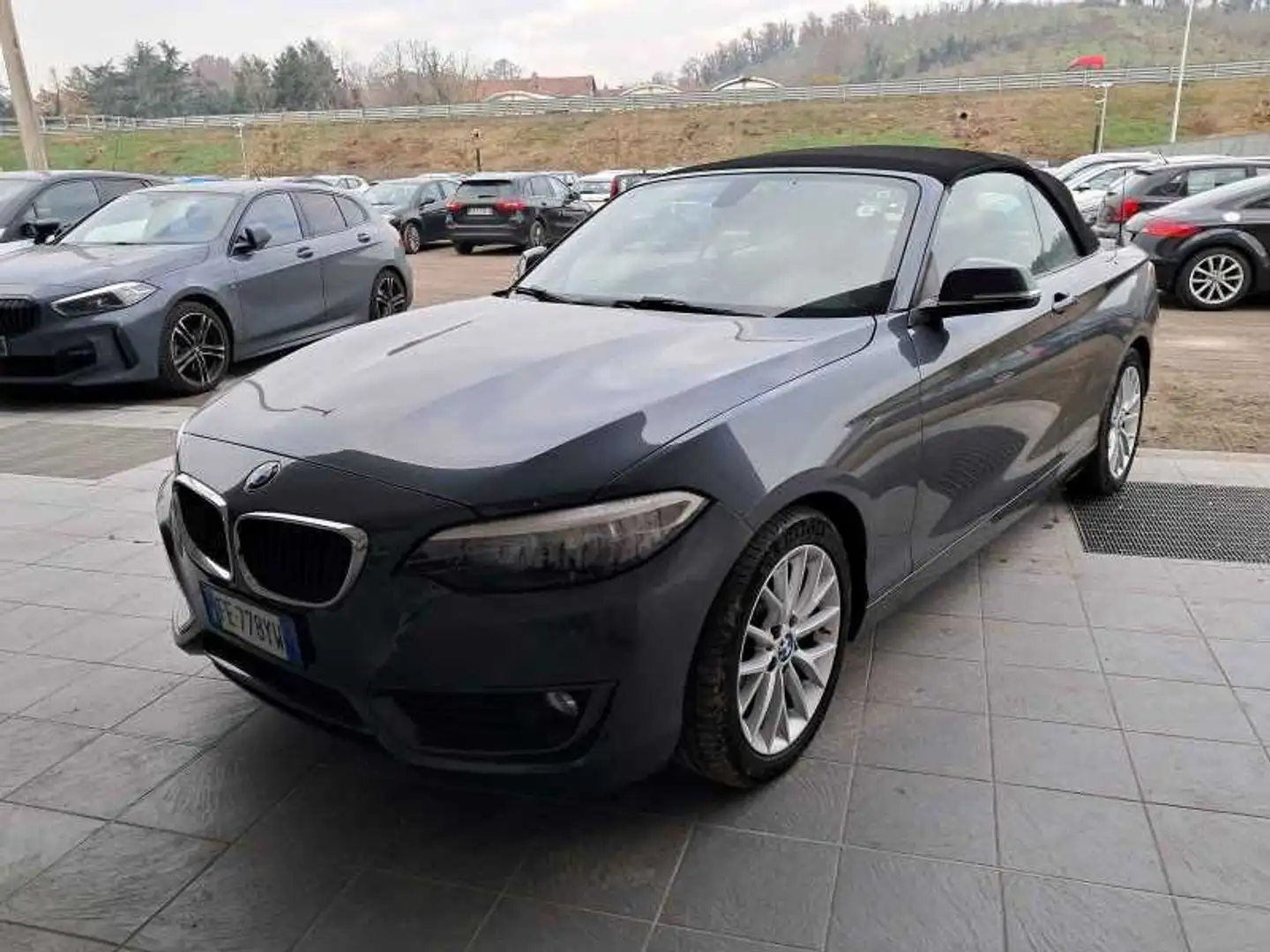 BMW 218 Serie 2 F23 Cabrio Diesel 218d Cabrio Advantage a Grigio - 2