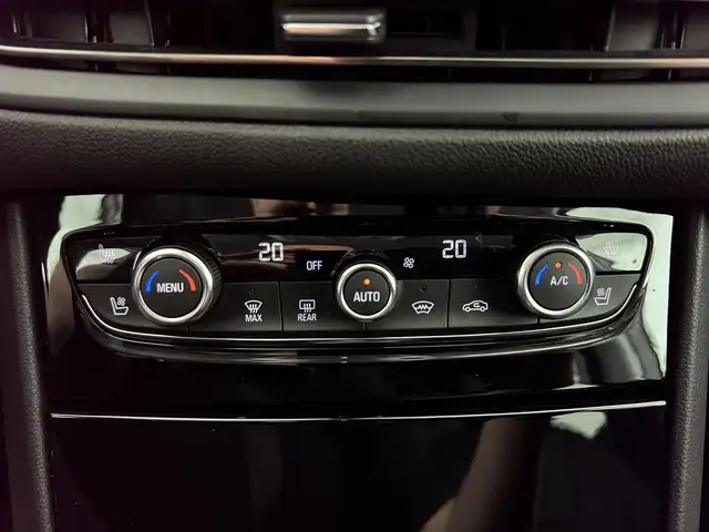 Opel Grandland view 12