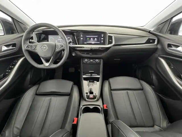 Opel Grandland view 6