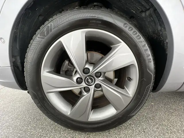 Opel Grandland view 10