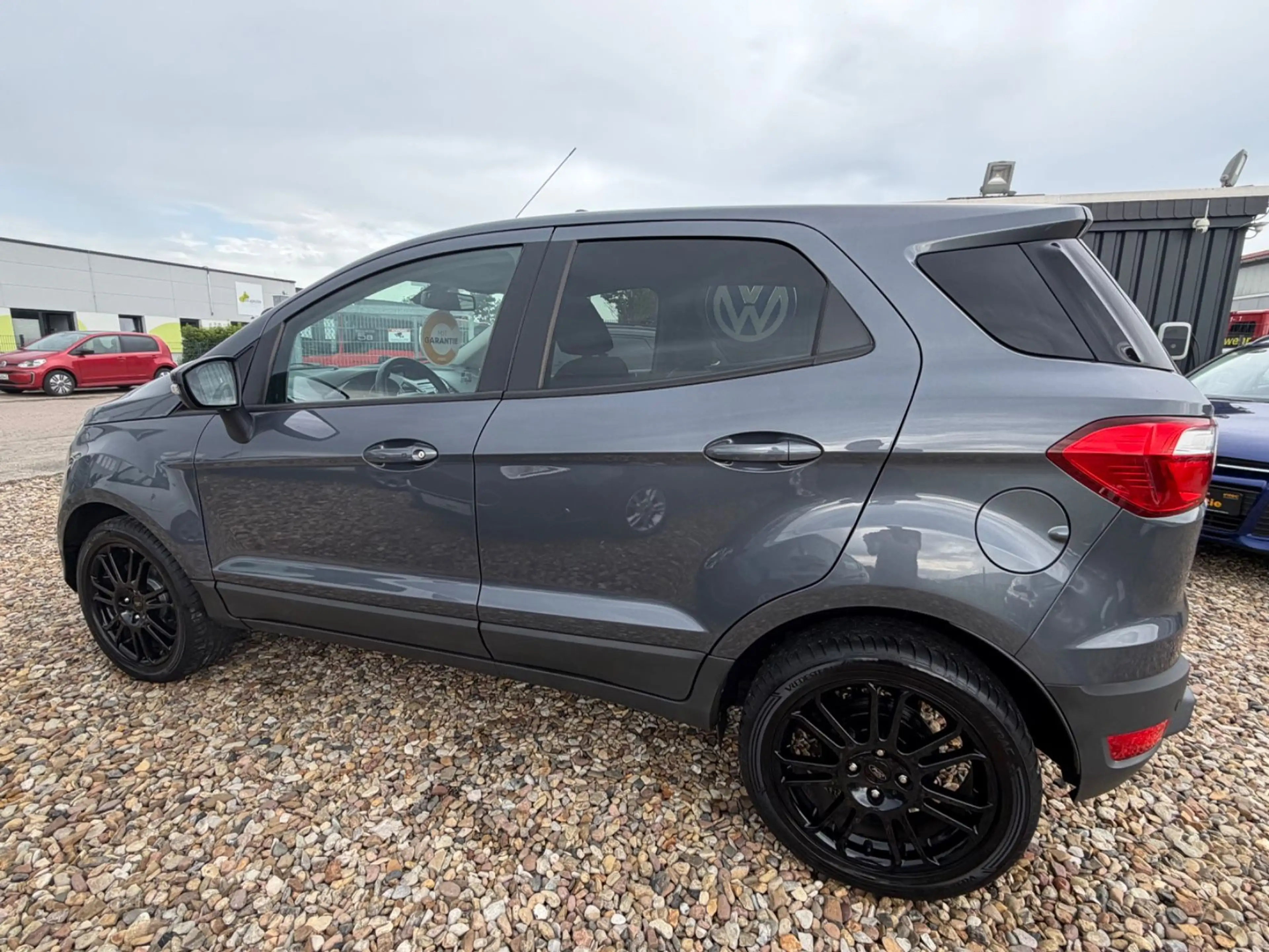 Ford EcoSport 1,0 103kW Titanium *Zahnriemen neu* — photo 7