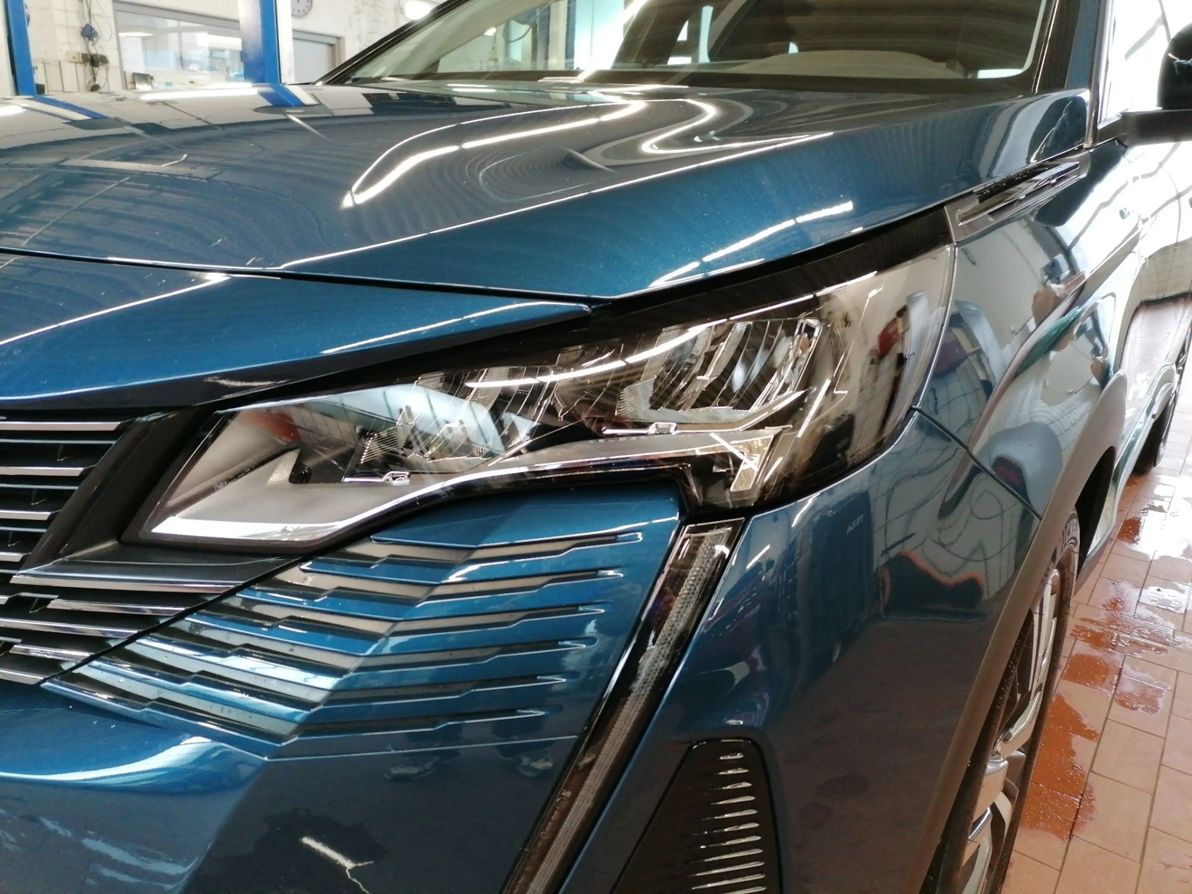 Peugeot Others 3008 Hybrid 225 (Plug-In) e-EAT8 Allure Pack ACC — photo 3