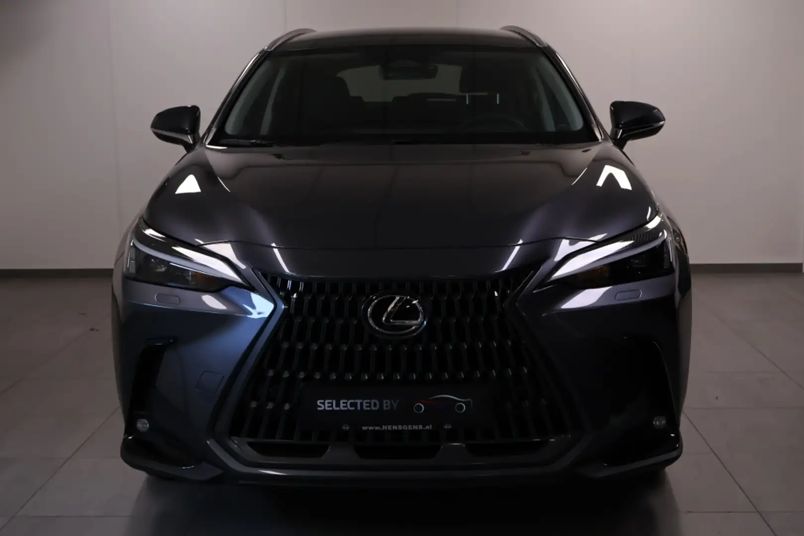 Lexus NX 450h+ AWD Luxury Line | Explore Pack! Grijs - 2