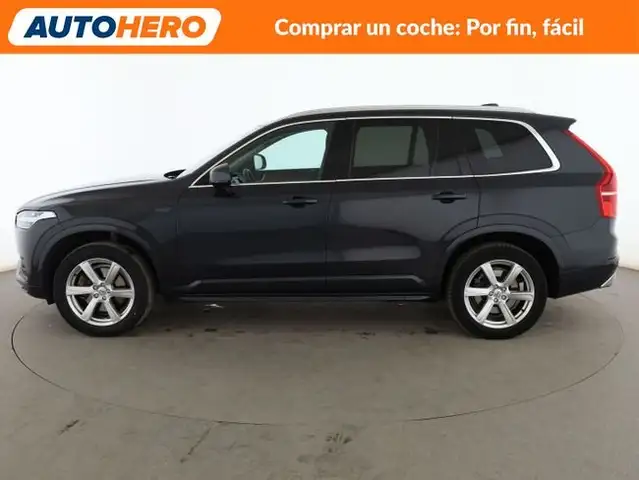 Volvo XC90 view 3