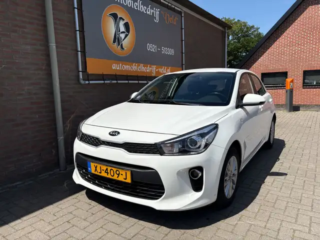 2019 Kia Rio in White for sale