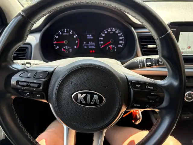 Kia Rio view 3