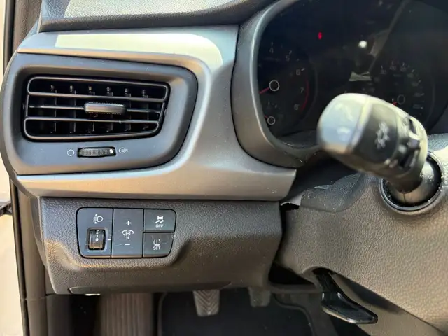 Kia Rio view 6