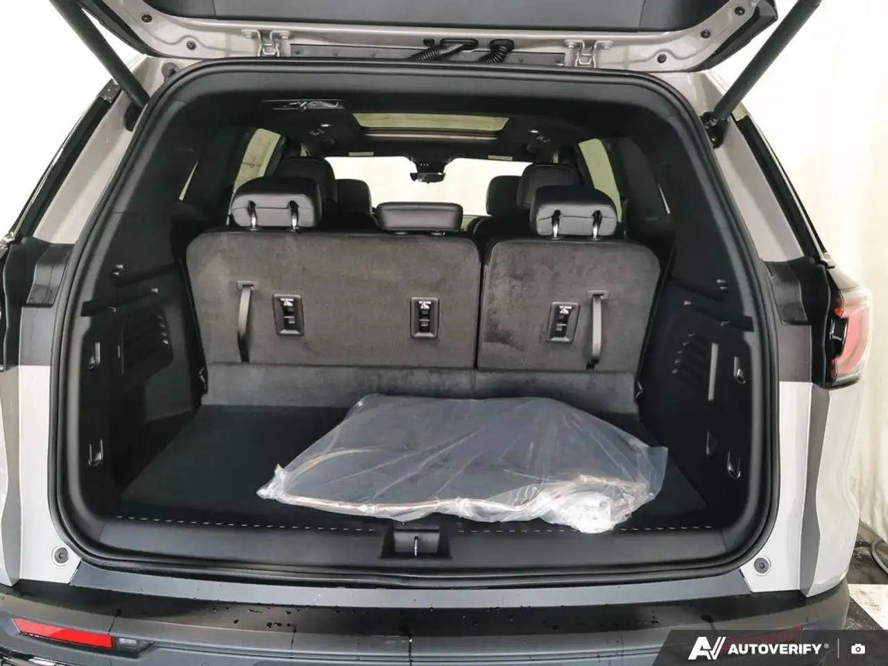 GMC Acadia снимка GMC Acadia