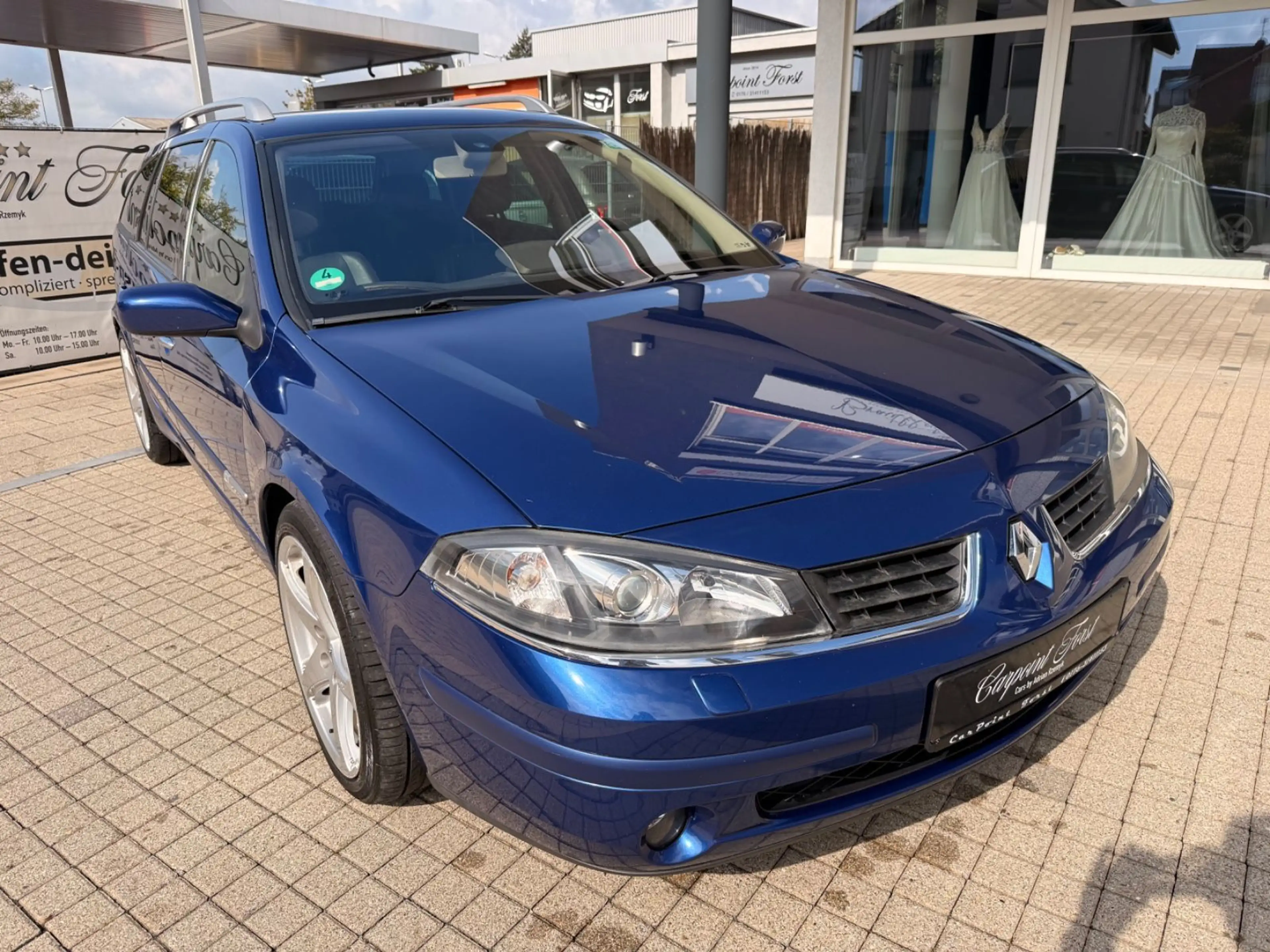 Renault Laguna II Grandtour GT, 2.Hand,AHK,NAVI,ALU,uvm. — photo 2