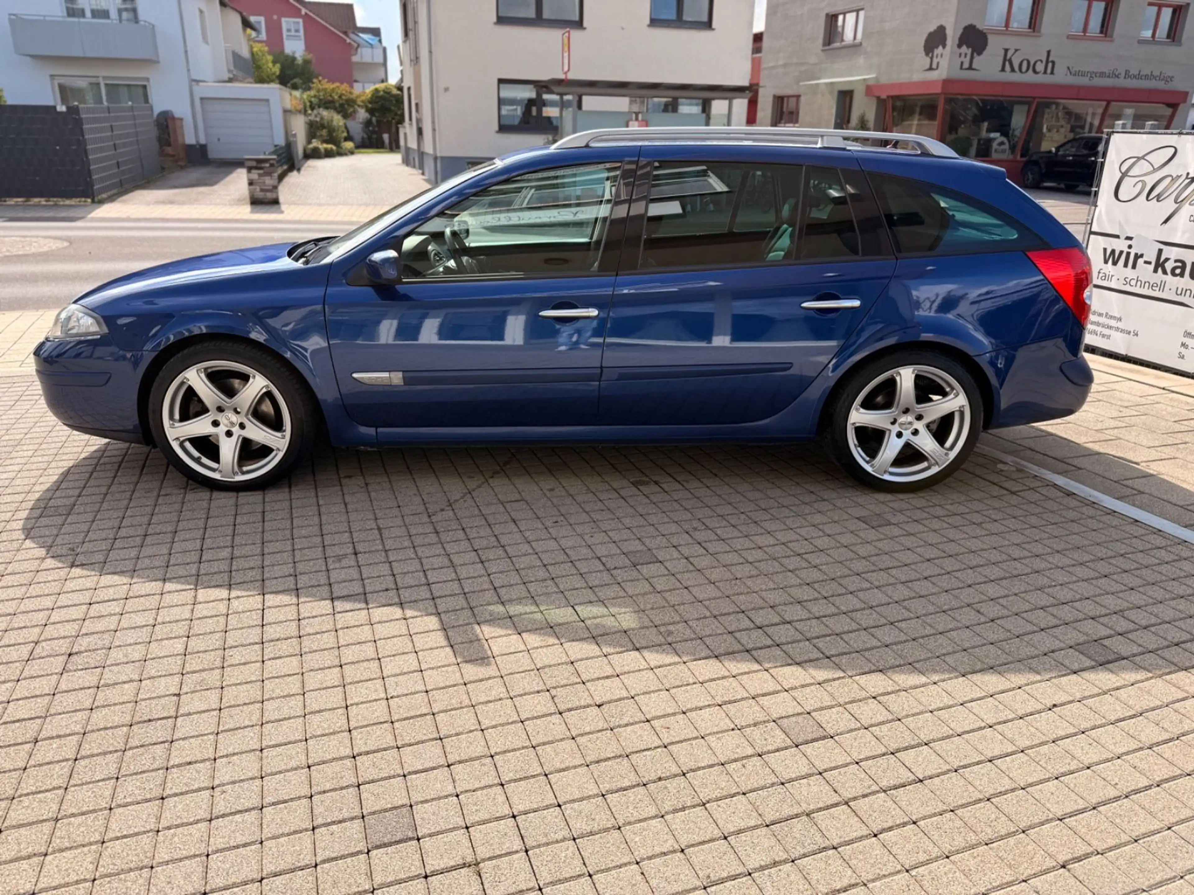 Renault Laguna II Grandtour GT, 2.Hand,AHK,NAVI,ALU,uvm. — photo 9