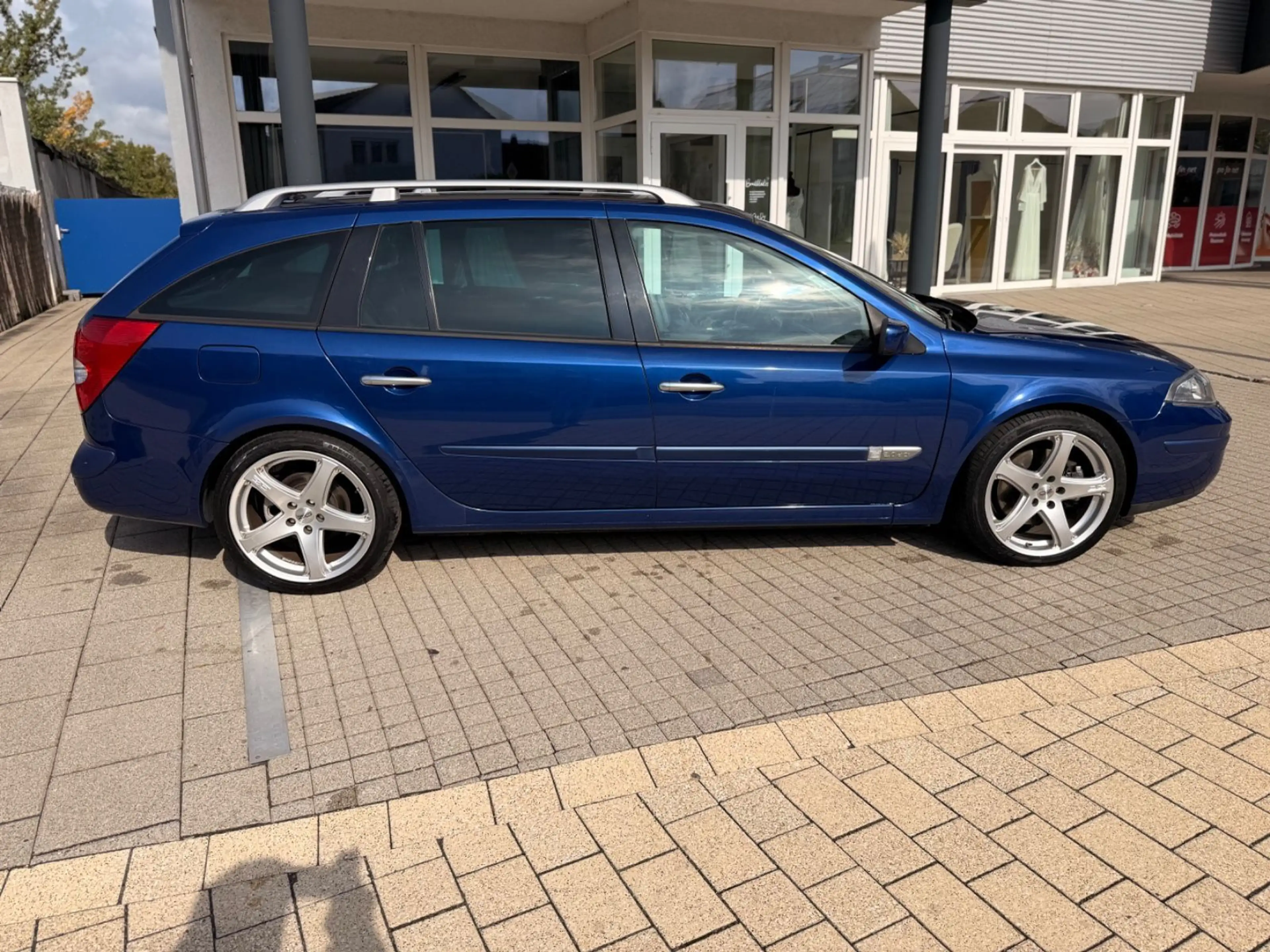 Renault Laguna II Grandtour GT, 2.Hand,AHK,NAVI,ALU,uvm. — photo 15