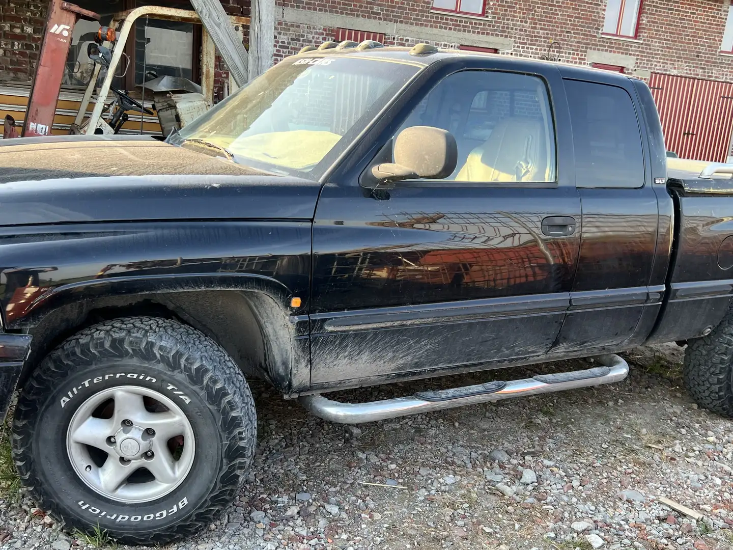 Dodge RAM laramie - 2