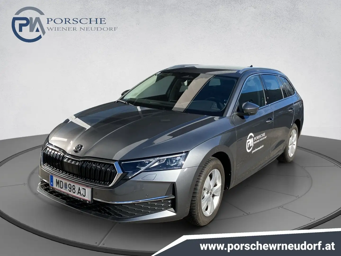 Skoda Octavia Selection TSI mHEV DSG Grau - 1