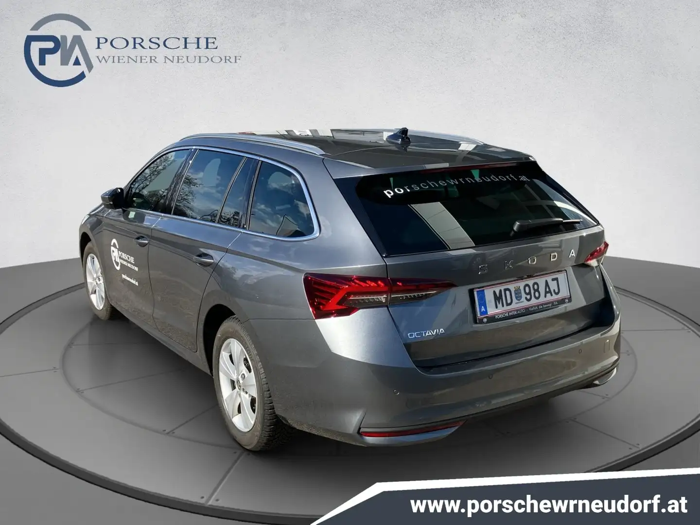 Skoda Octavia Selection TSI mHEV DSG Grau - 2