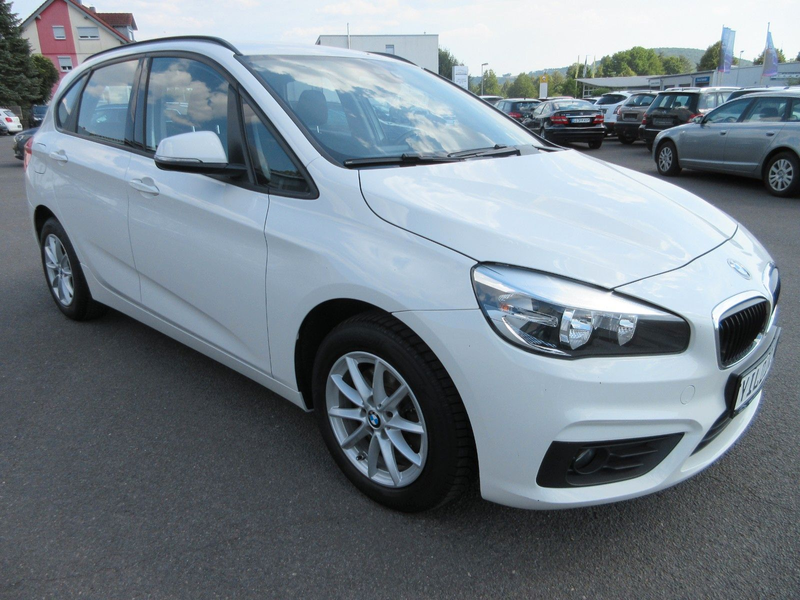 BMW 218 i Active Tourer Advantage **2.HAND** — photo 2