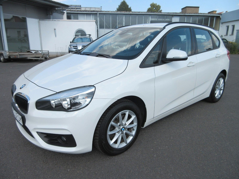 BMW 218 i Active Tourer Advantage **2.HAND**