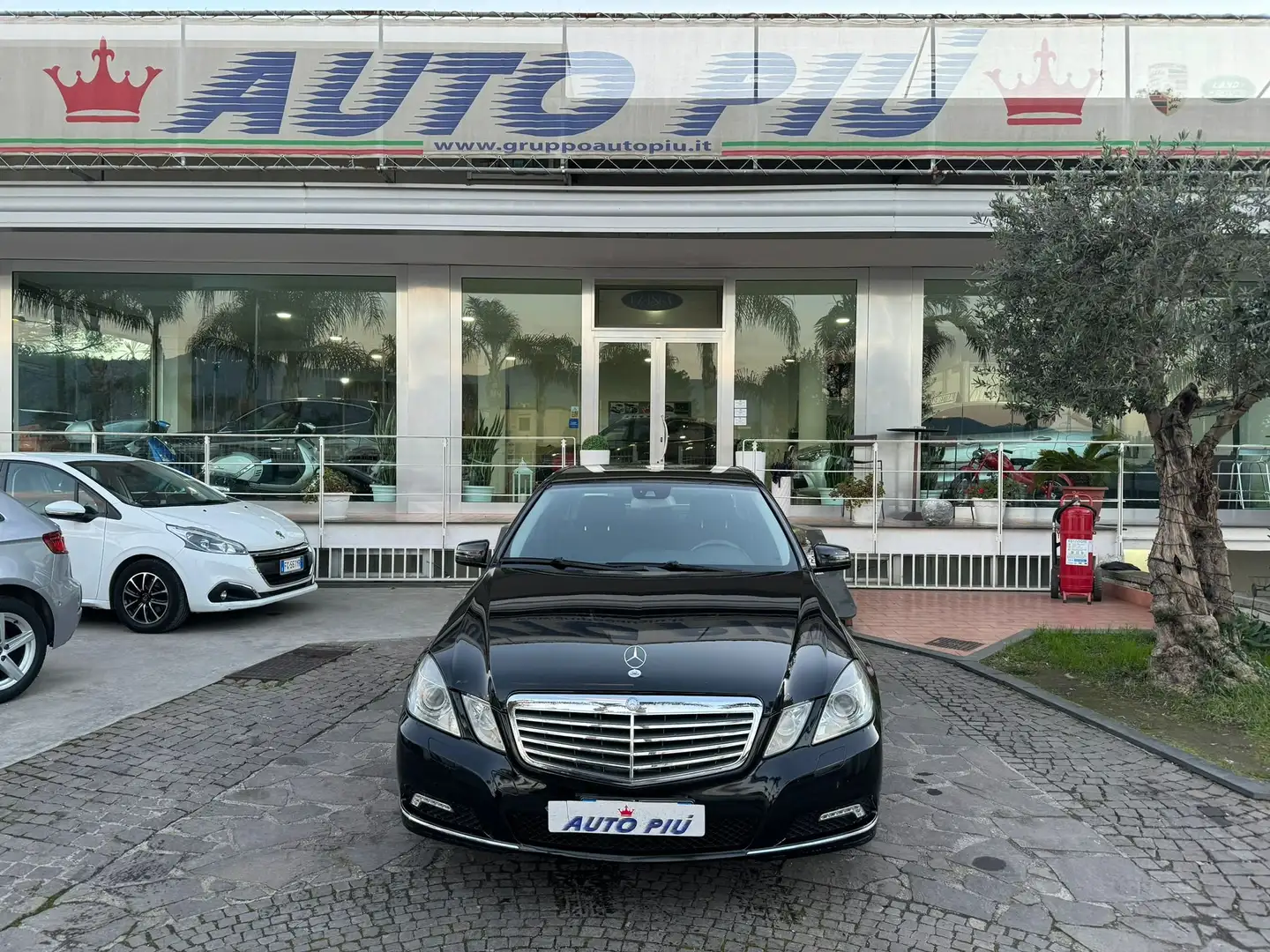 Mercedes-Benz E 250 Noir - 2