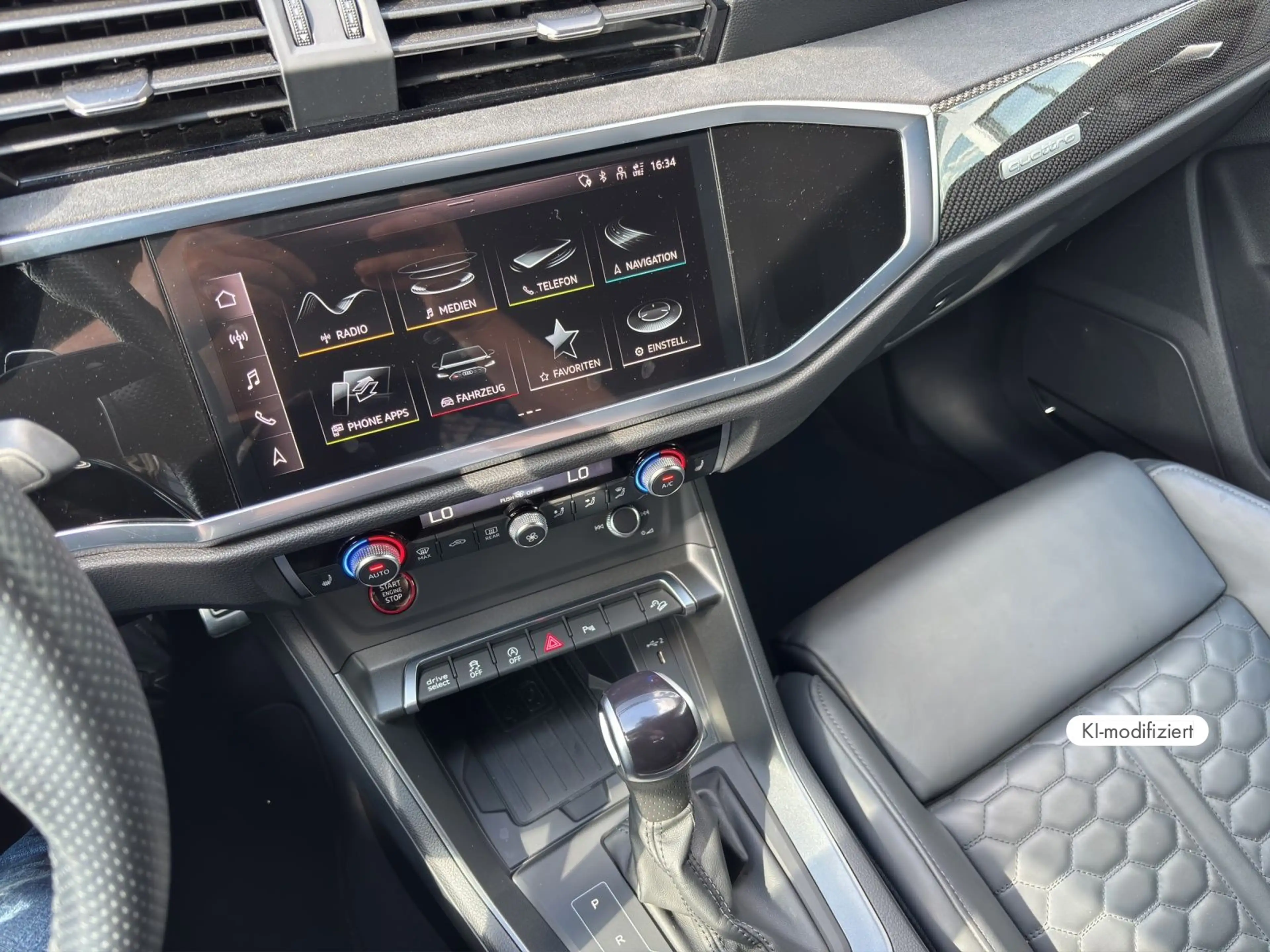 Audi RS Q3 2.5 TFSI Quattro NAVI RFK SHZ AH — photo 12